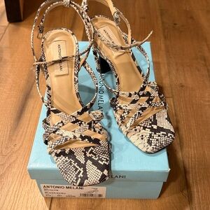 Antonio Melani Nicolyn Snake Print Sandals with box size 8